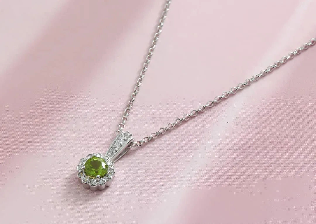 5mm Natural Peridot Halo Pendant Necklace in Sterling Silver