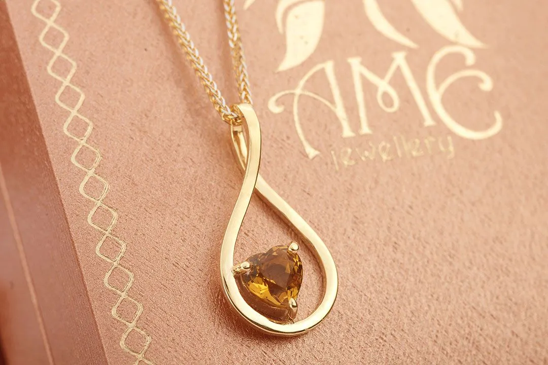 6mm Heart-cut Citrine Pendant Necklace in 14K Yellow Gold