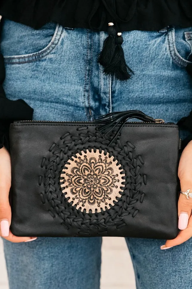 ALOHA TASSEL CLUTCH VINTAGE BLACK