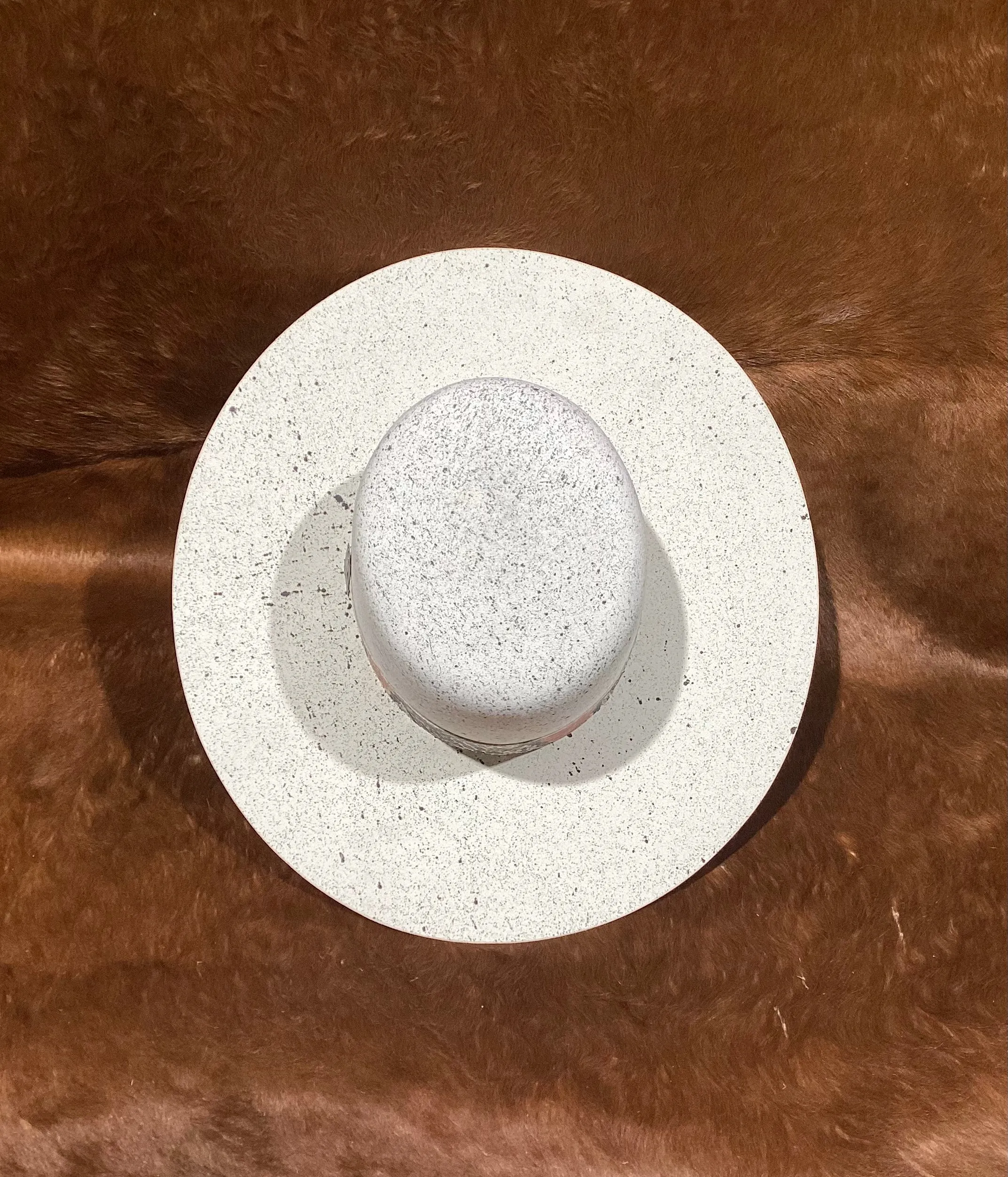 ATWOOD OPEN CROWN WHITE & BLACK FELT HAT - PYTHON BAND