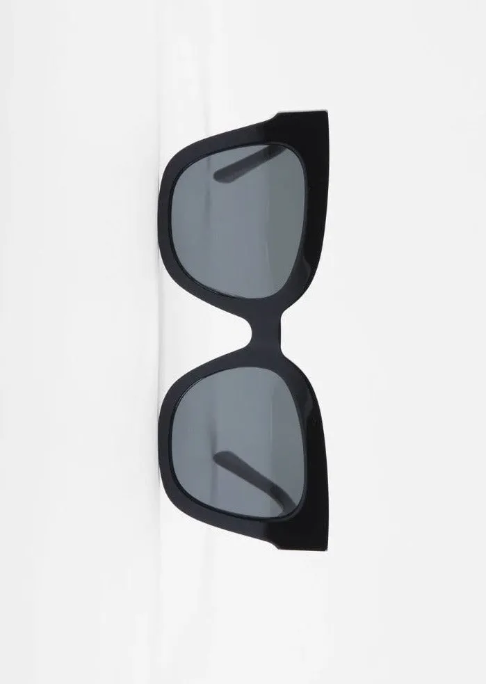 Audrey Polished Black