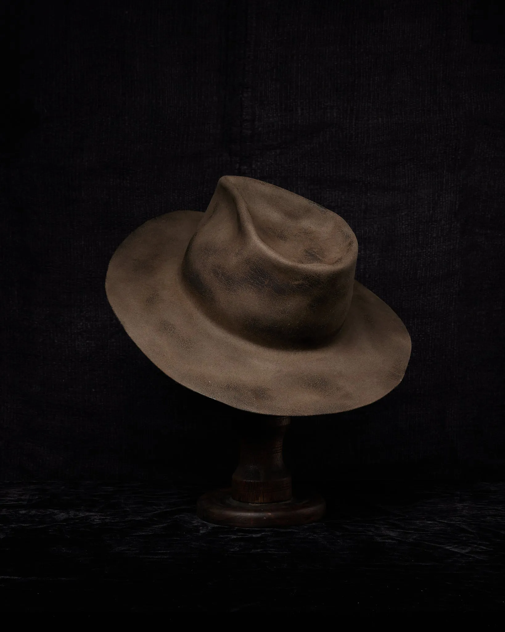 BHB008 - Taupe HB