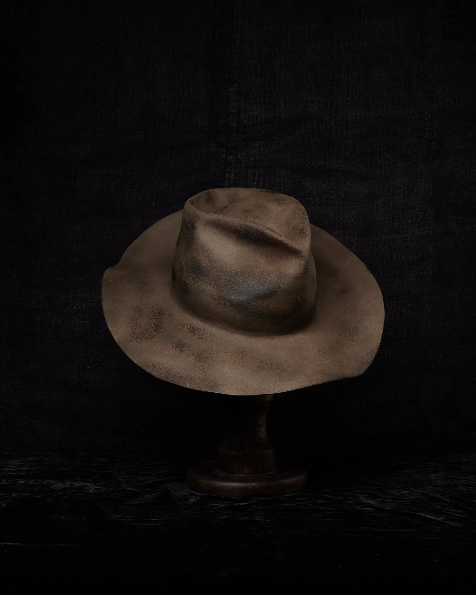 BHB008 - Taupe HB