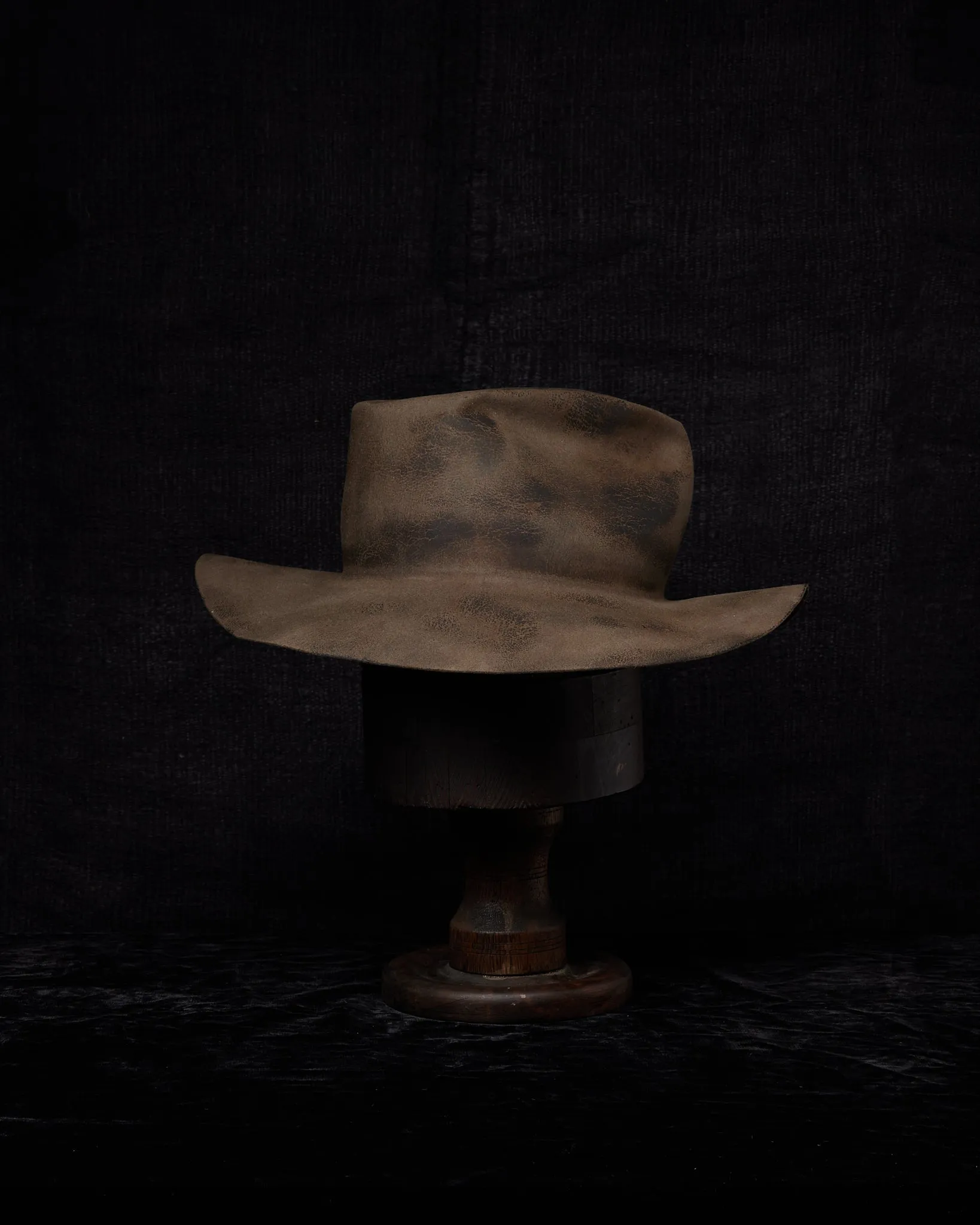 BHB008 - Taupe HB