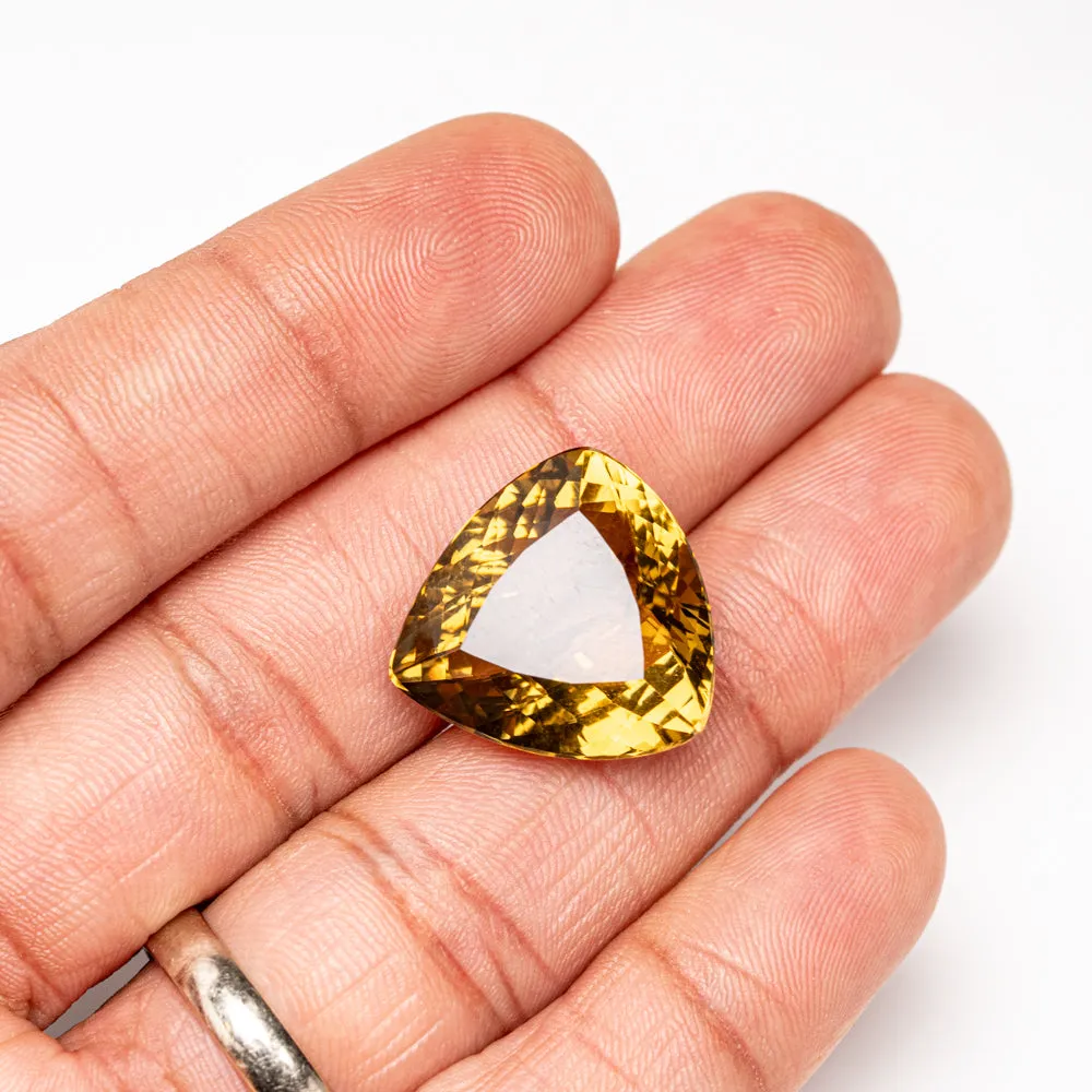 Citrine Trillion Cut Gemstone (27ct)
