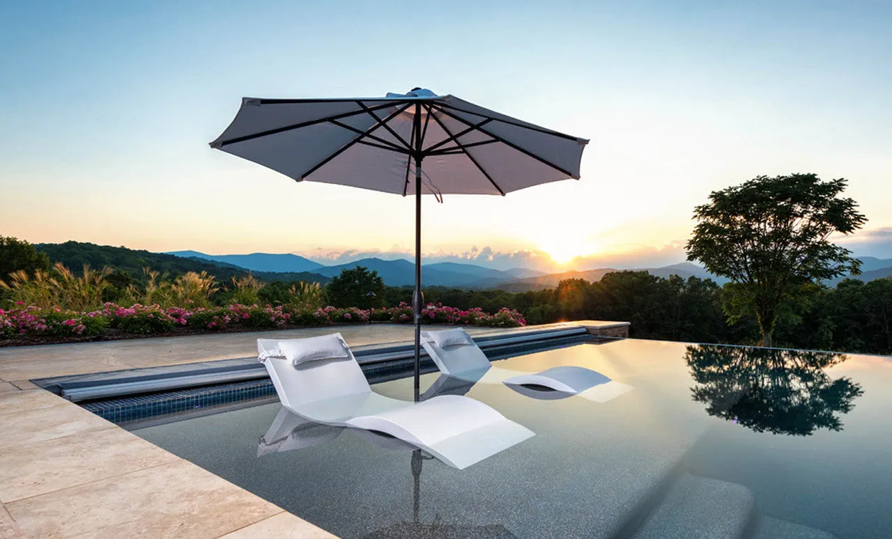 Essential Fiberglass Umbrella - 7.5' Square Crank Auto Tilt
