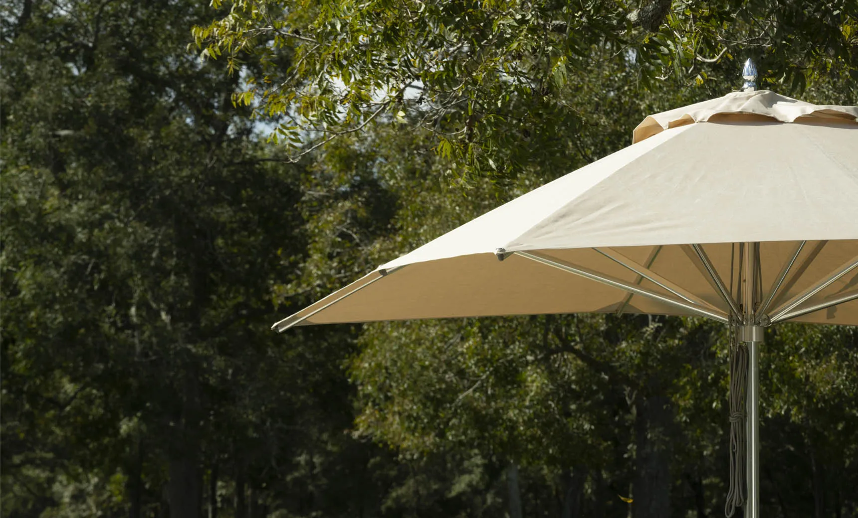 Premier Aluminum Umbrella - 11' Octagon Pulley