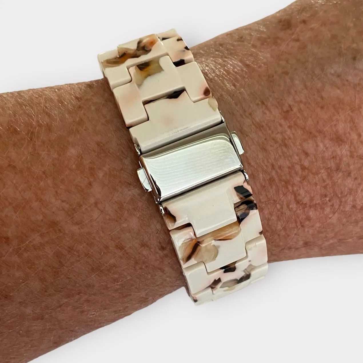 Samsung Galaxy Resin Watch Band Silver Adapter & Clasp