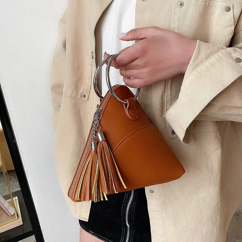 Simple Triangle PU Leather wrist Clutch bag For Women 2021 Mini Handbags and Purses Fashion Iron ring Handle tassel Chain Design